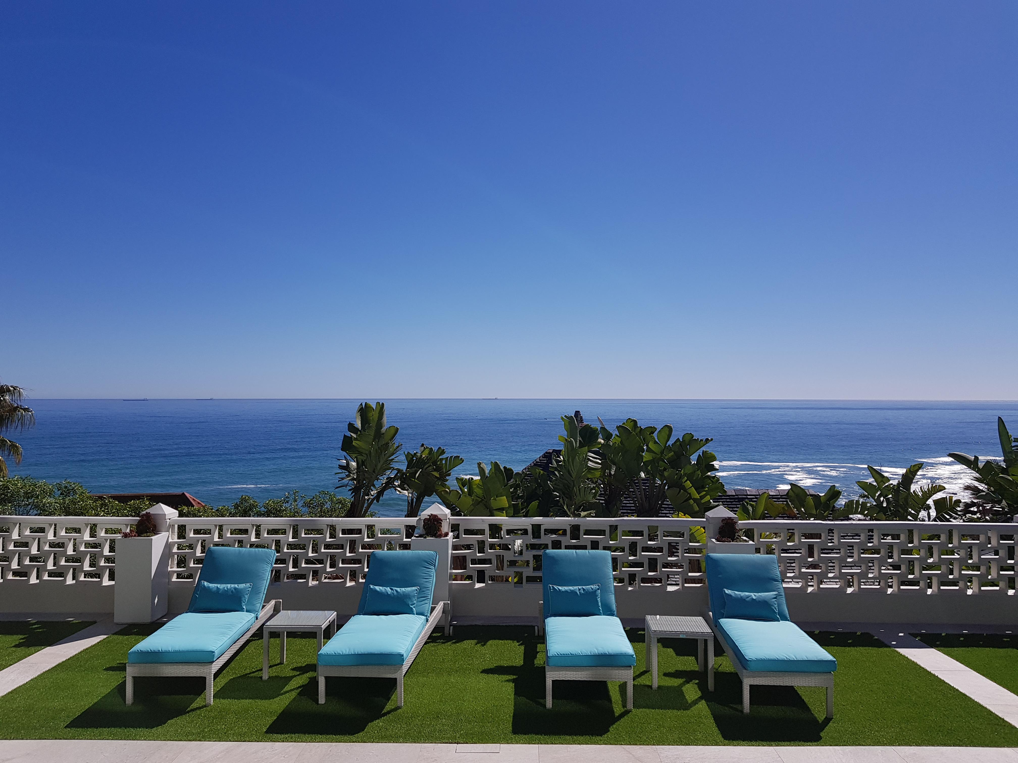 The Clarendon - Bantry Bay