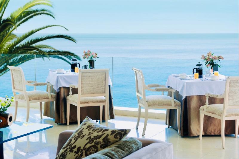The Clarendon - Bantry Bay 5*